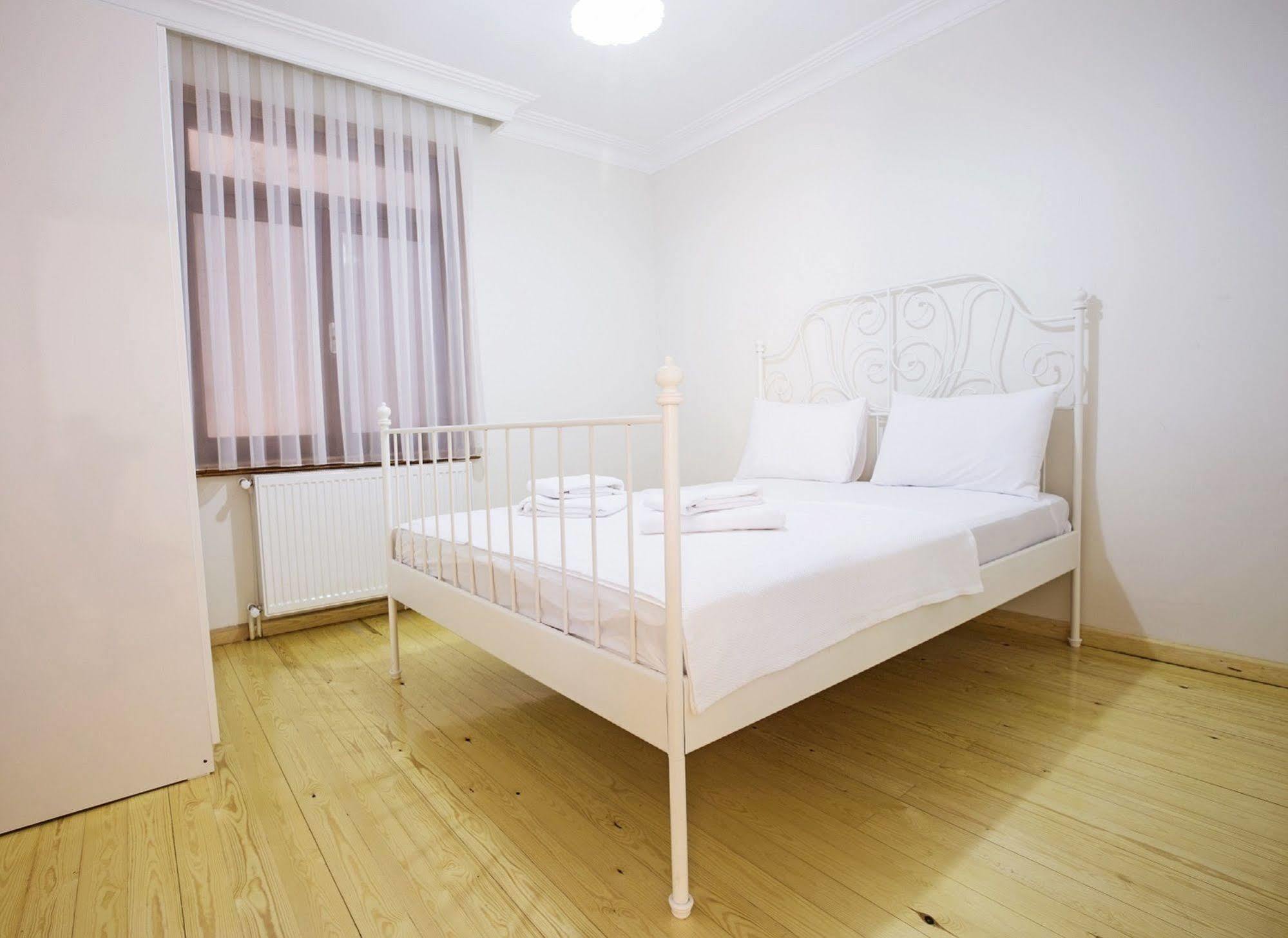 Buyukada Apart Hotel - Sehbal Адалар Экстерьер фото