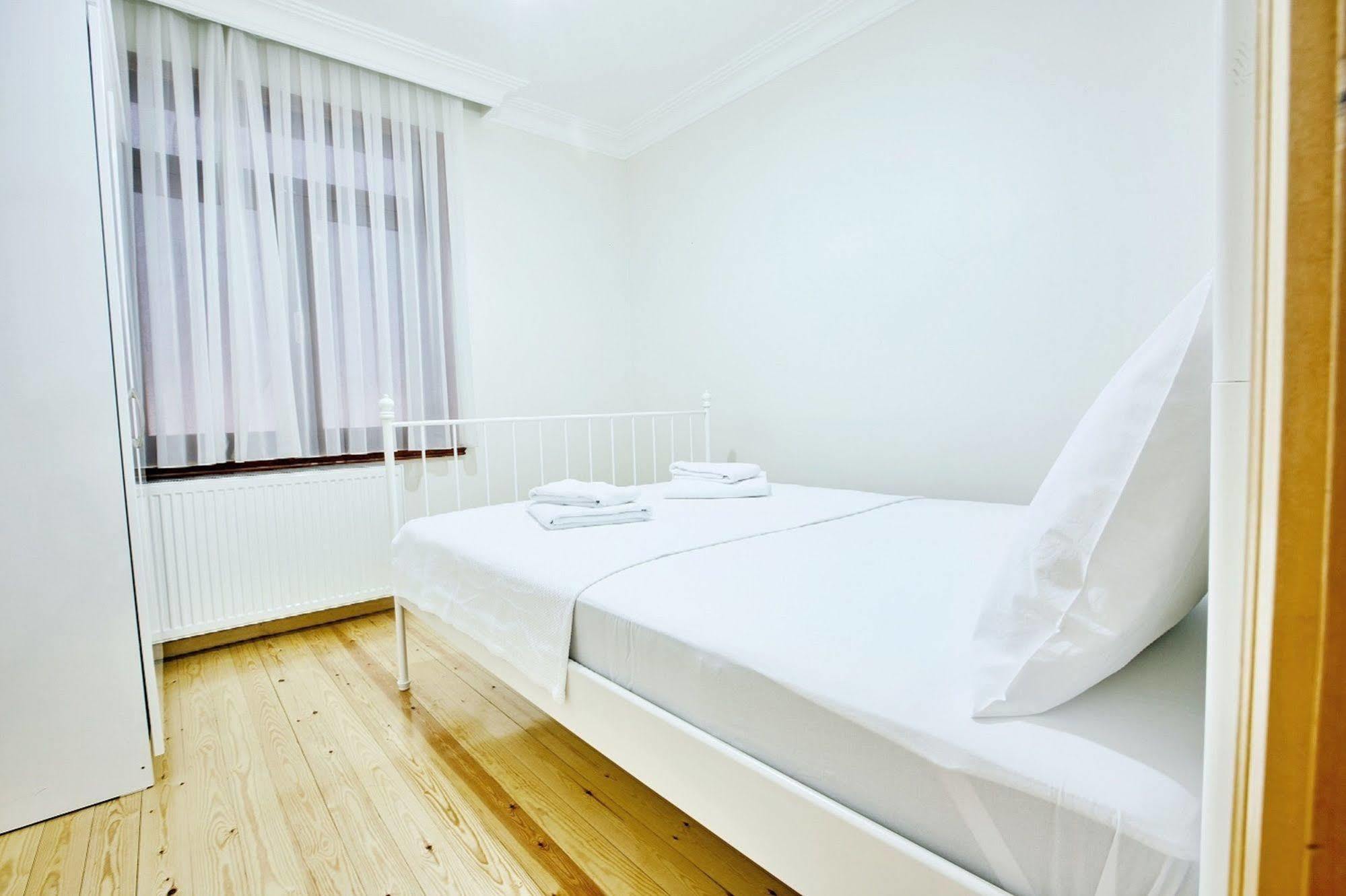 Buyukada Apart Hotel - Sehbal Адалар Экстерьер фото